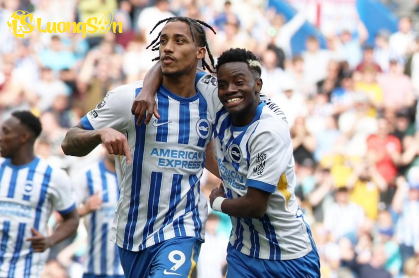 Everton bất ngờ giành chiến thắng tối thiểu trước Nottingham Forest Everton bất ngờ giành chiến thắng tối thiểu trước Nottingham Forest
